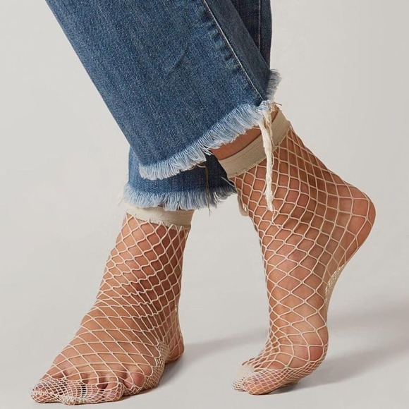 Free People Accessories - Free People Sugar Sugar Fishnet Anklet Socks NEW